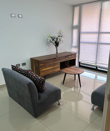 Vista Real, Avenida 4